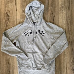 ’47 Brand New York Yankees Hoodie Medium Gray Pullover